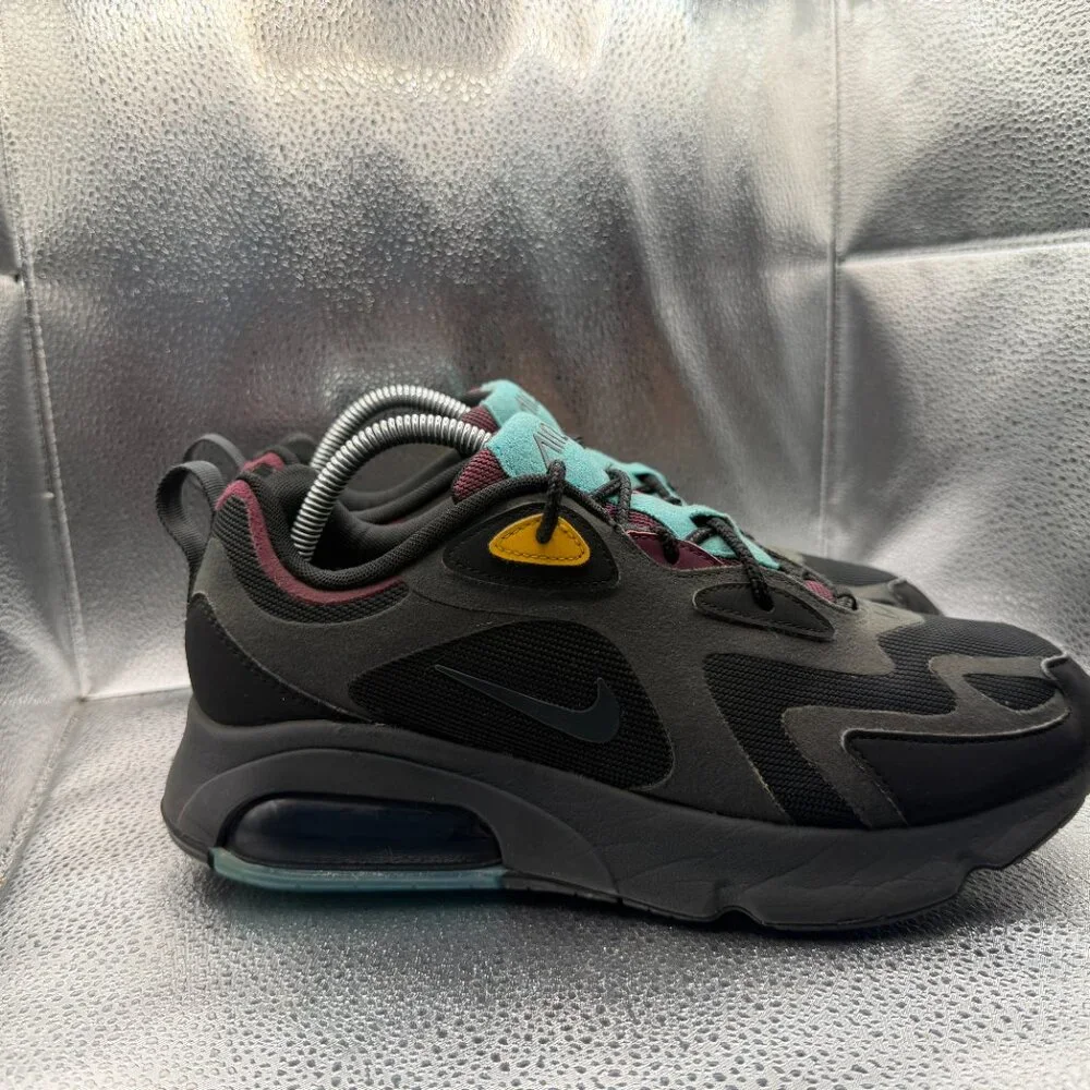 Size 9 Nike Air Max 200 Bordeaux Black Mens Lace-Up Athletic Sneakers AQ2568-001